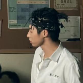 东霓(忙忙点好啊