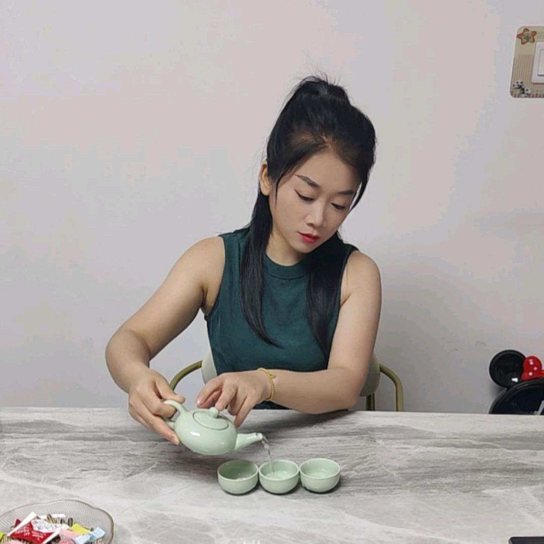 潼莱倩塑美容瘦身专用号