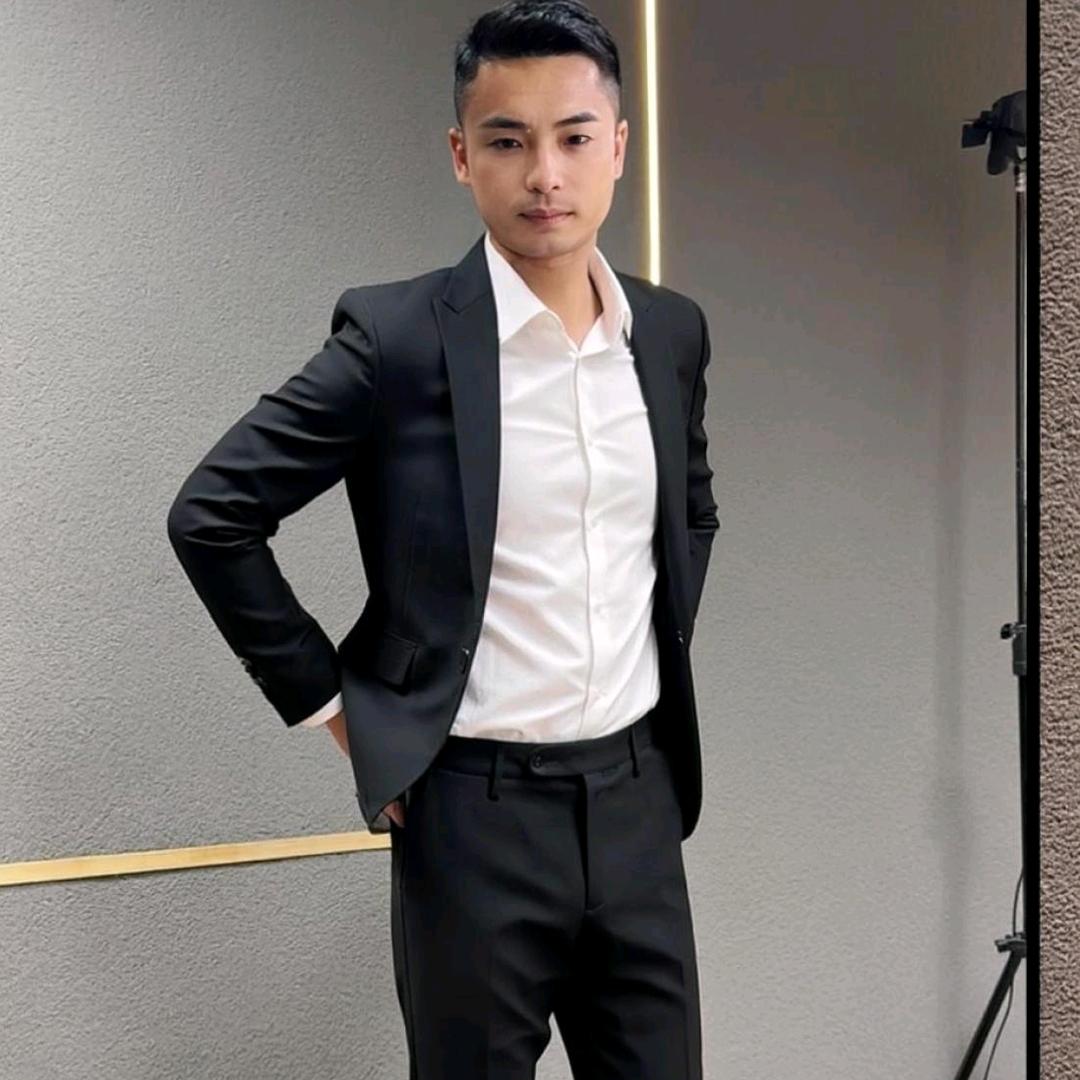 🕊᭄杨᭄🕊¹⁹₉₅🐷