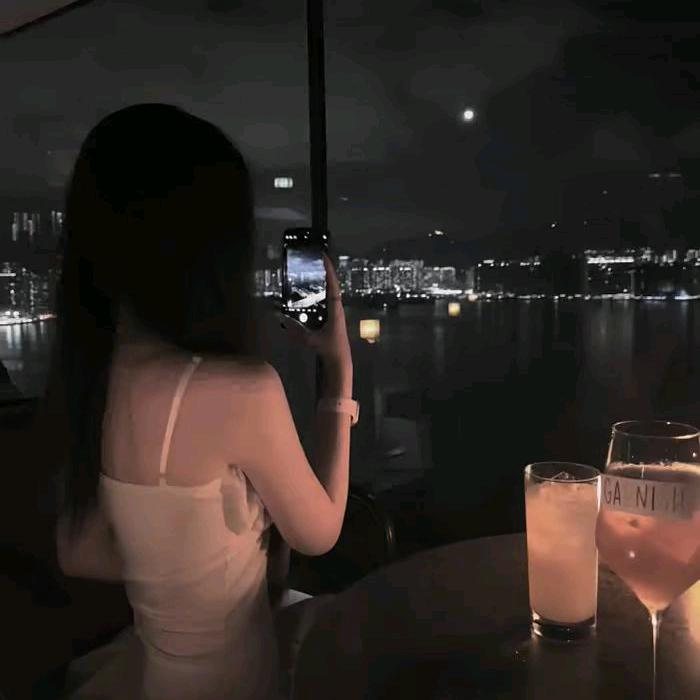 小小七