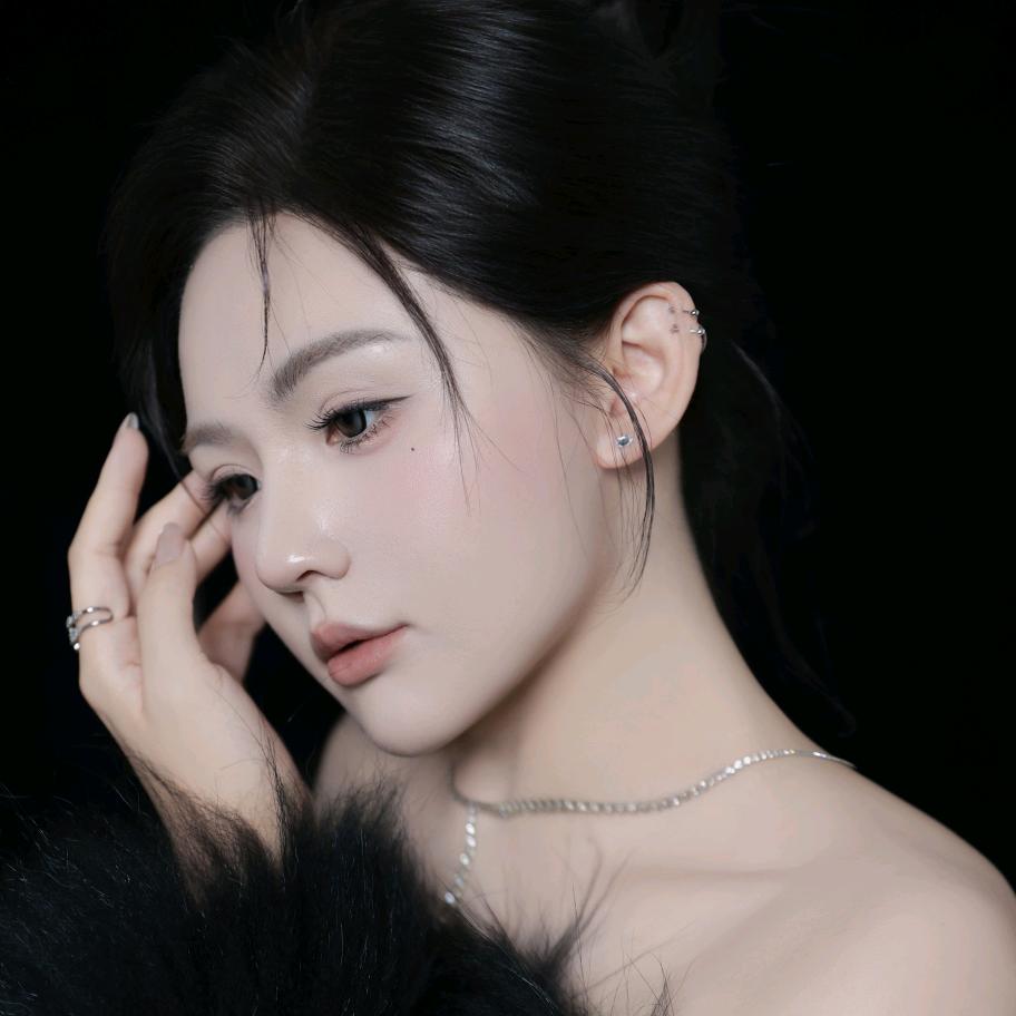 秦小二⁷¹²🎤暂休