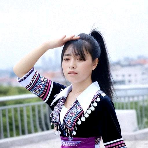 赵洪分