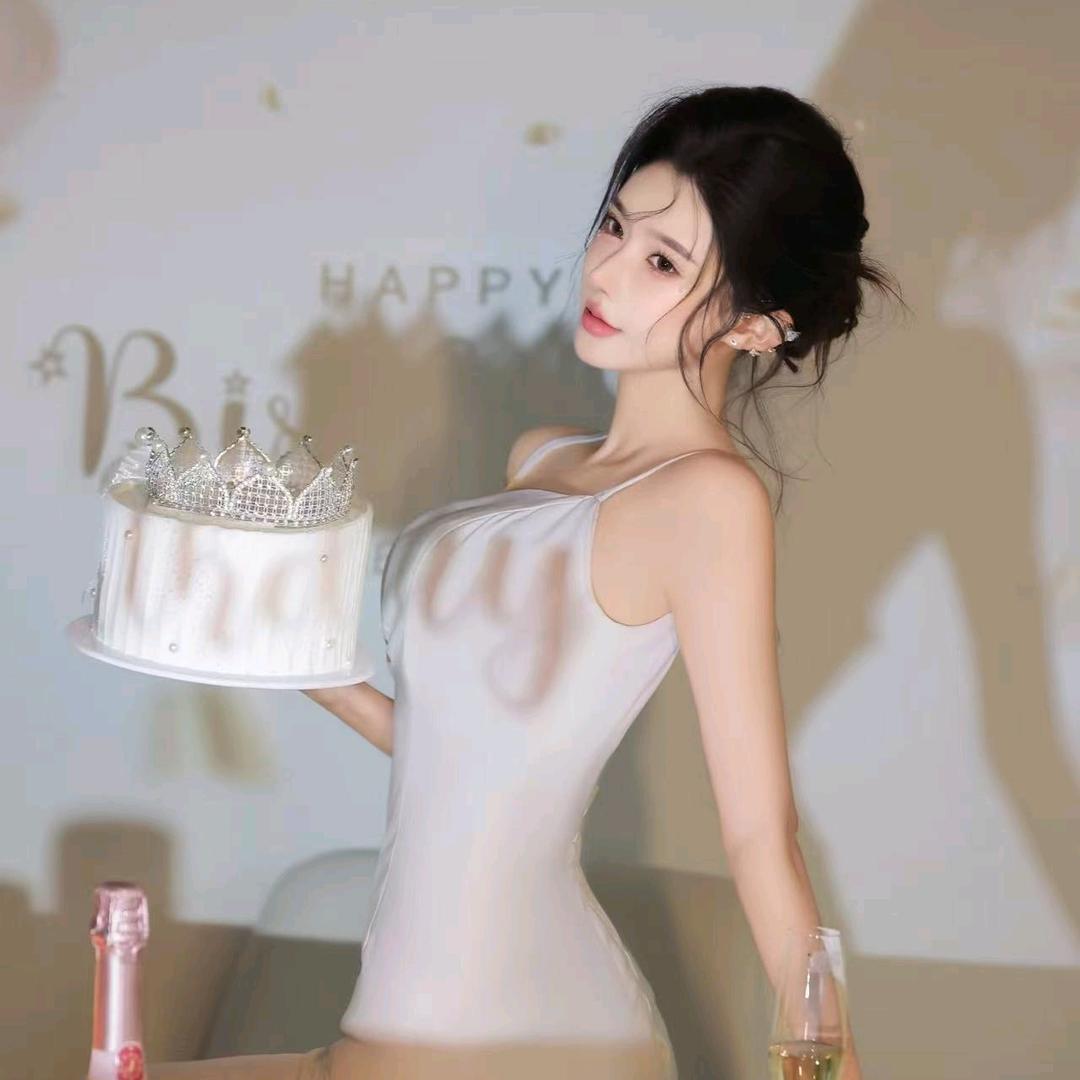 美羊羊.