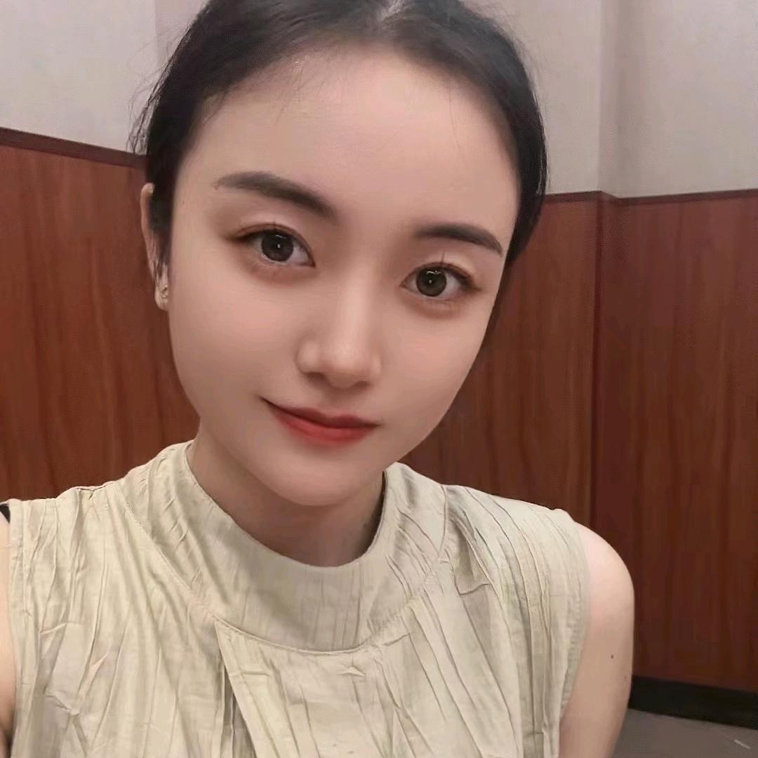 贺晟宴酒店-英英