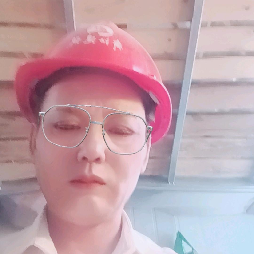 安徽六安塔吊指挥刘正久