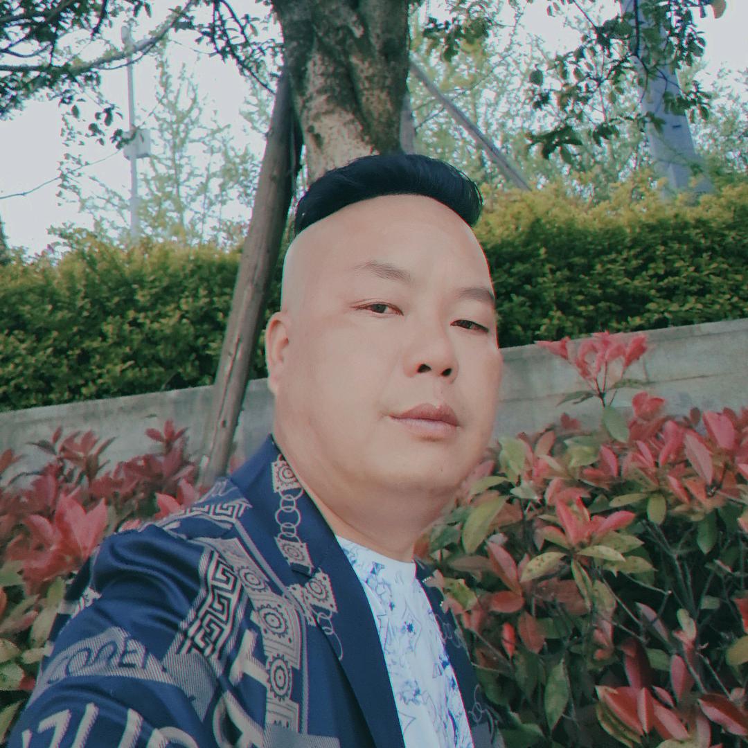 武伯万