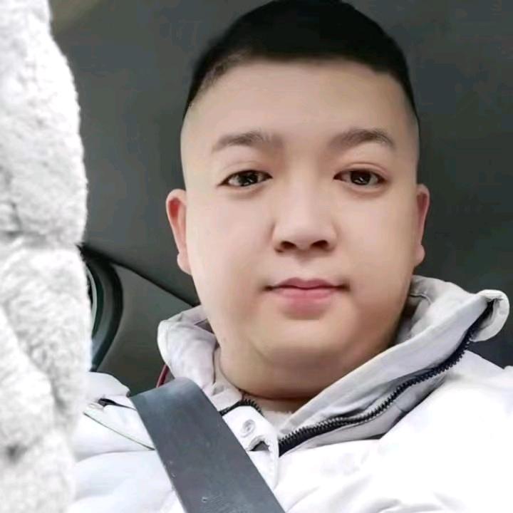 东东带你飞✈️