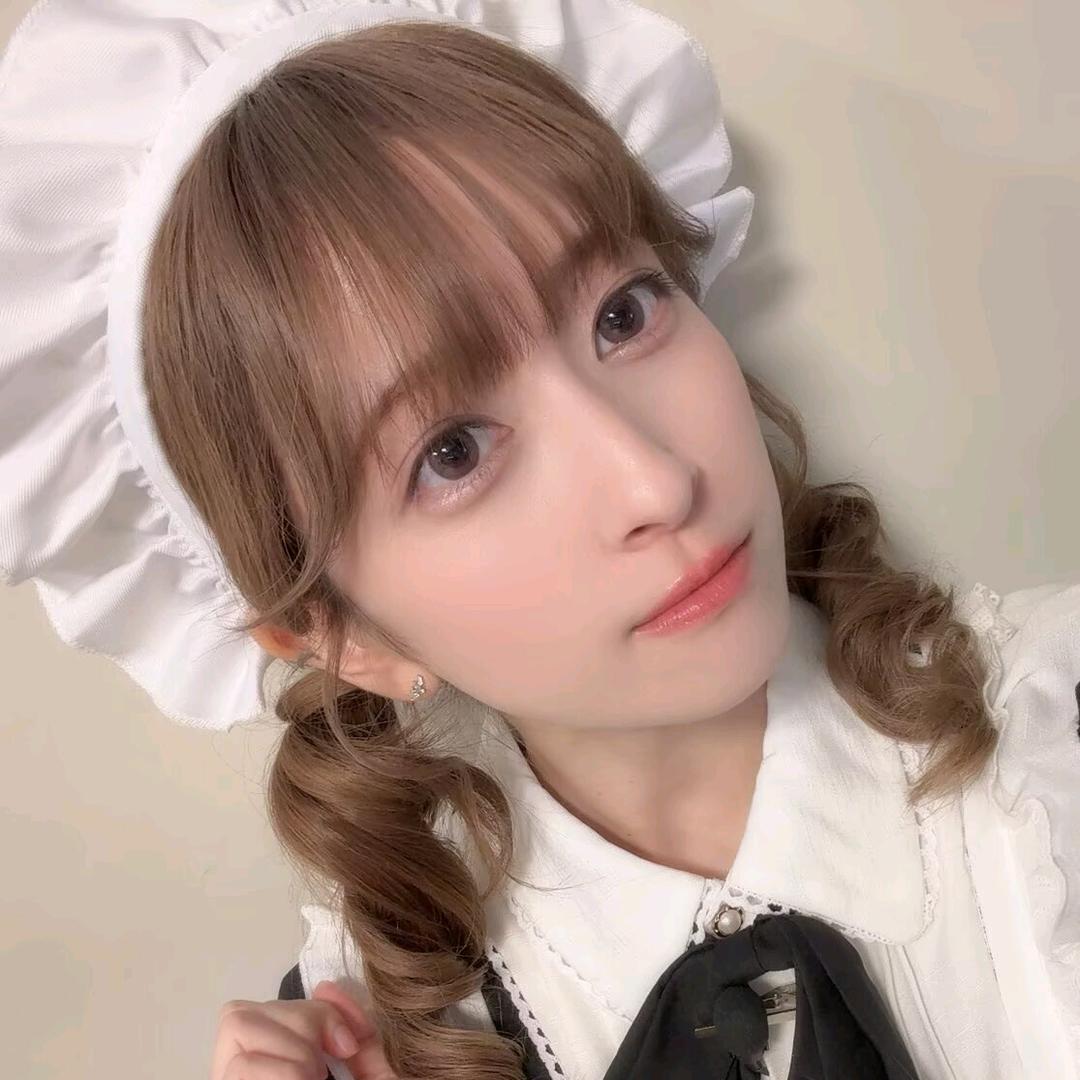 竹内真奈（瑚奈给我比了好多个心）