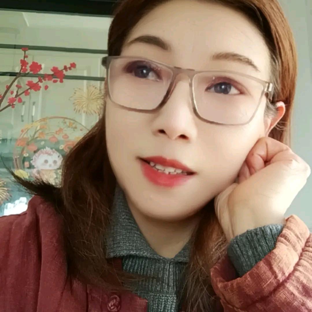 柳彤