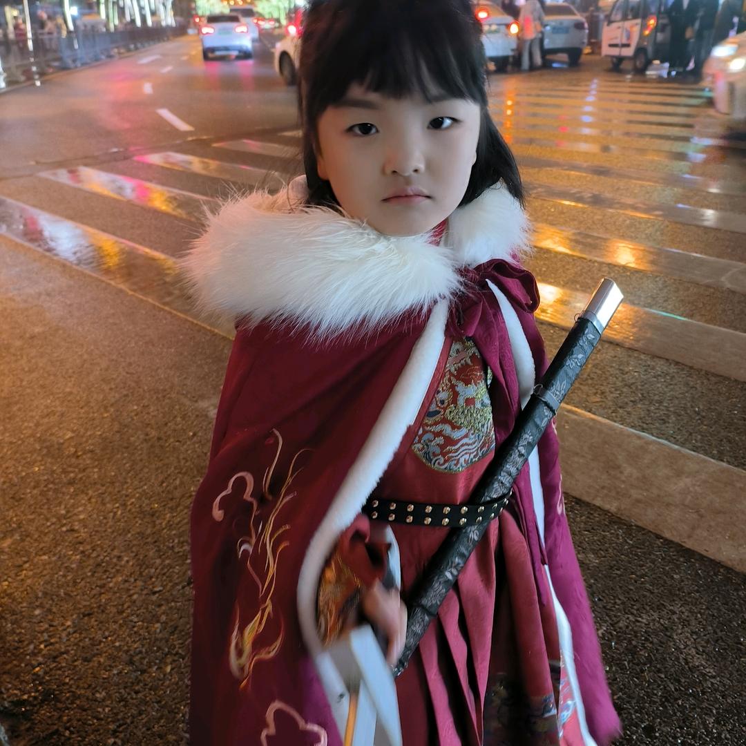默默