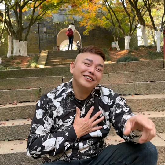 华旦旦