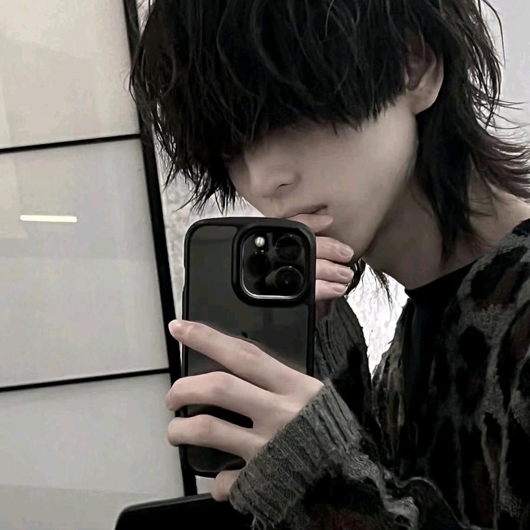 十八岁纯情男大骑老太太过马路