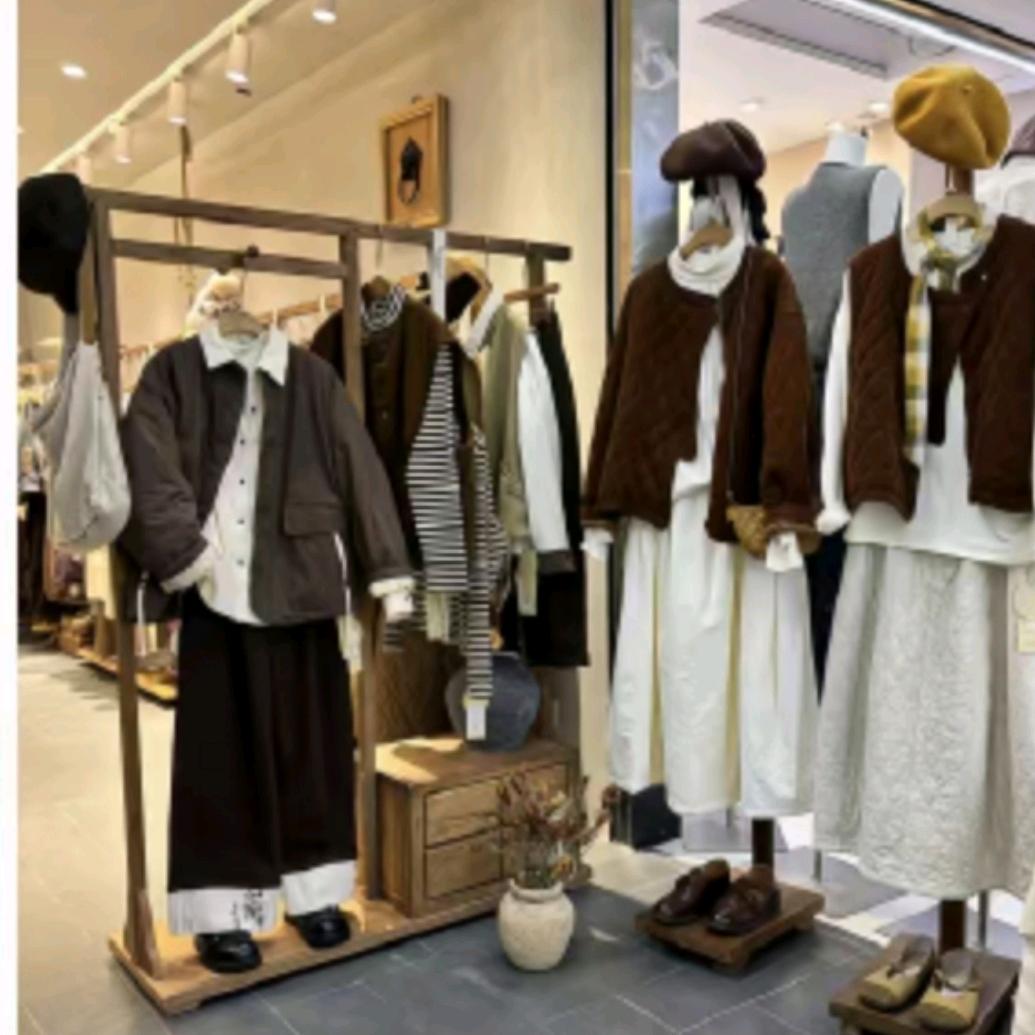 1. 广州工厂直供全品类女装批发