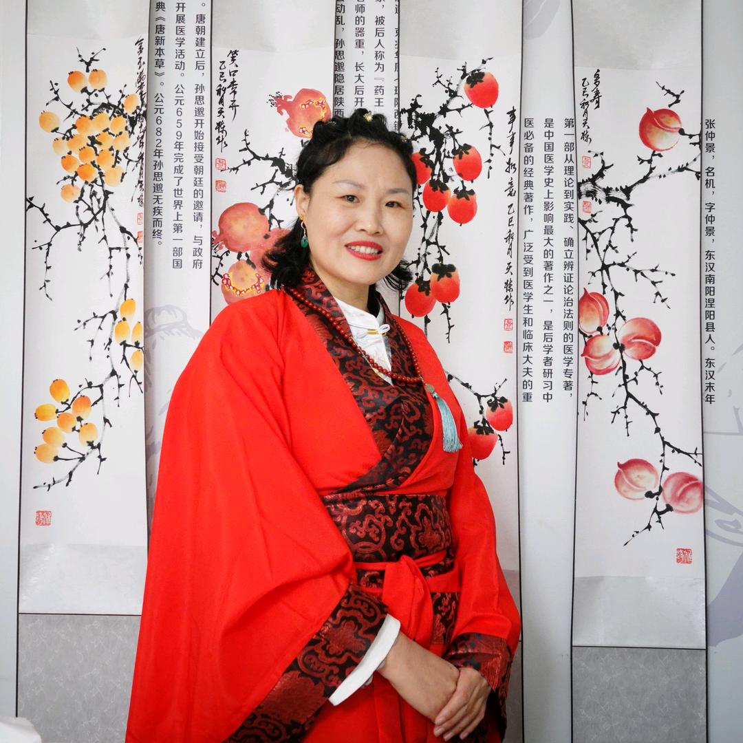 曲江做书法张老师