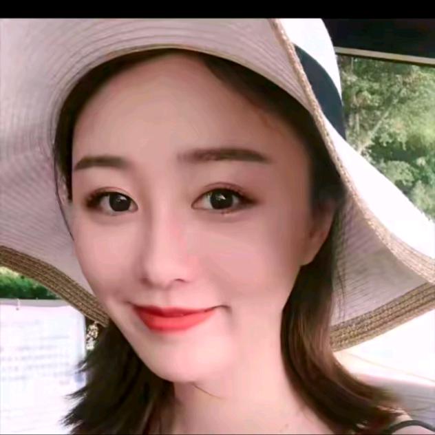 邱莹莹（精选穿搭）