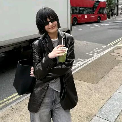 华吉言（品质穿搭）