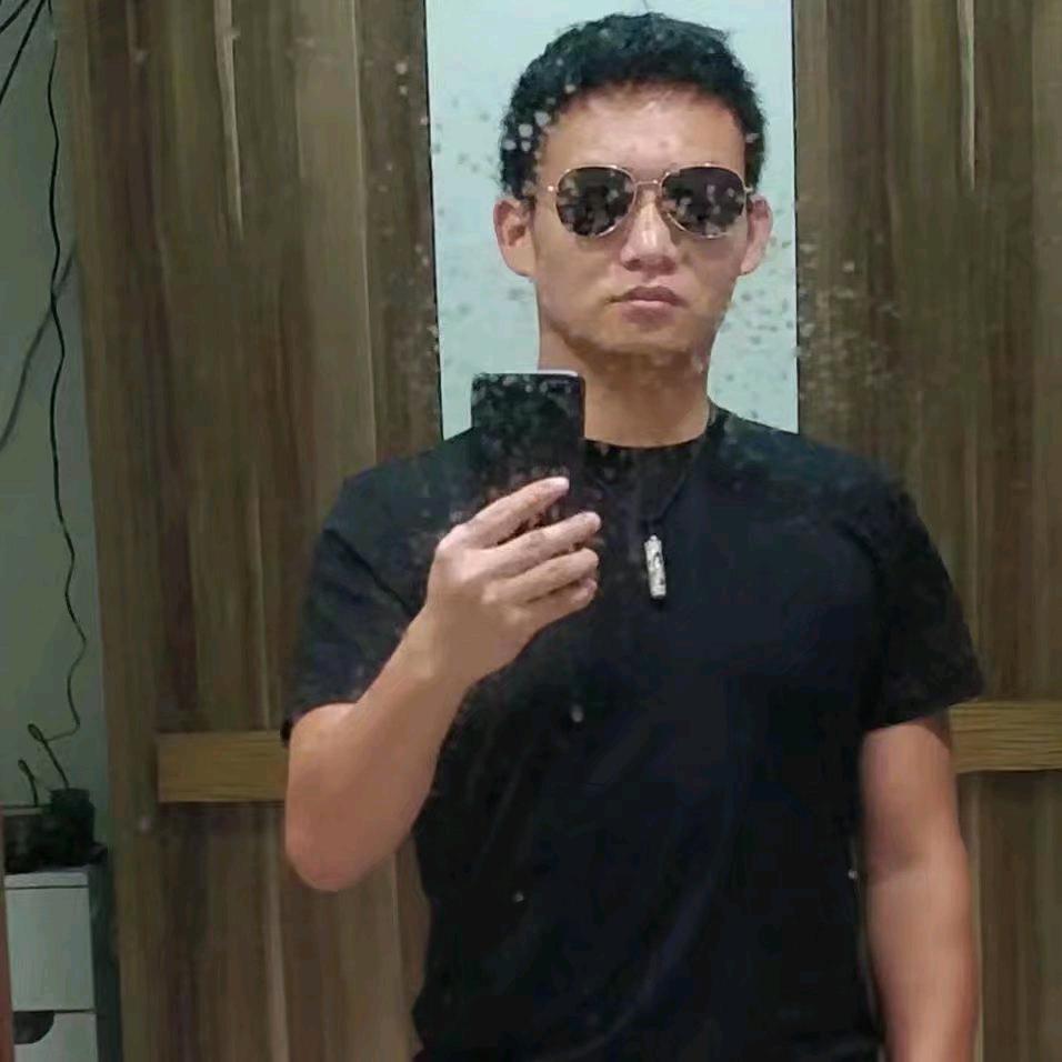 谁信人间尚少年