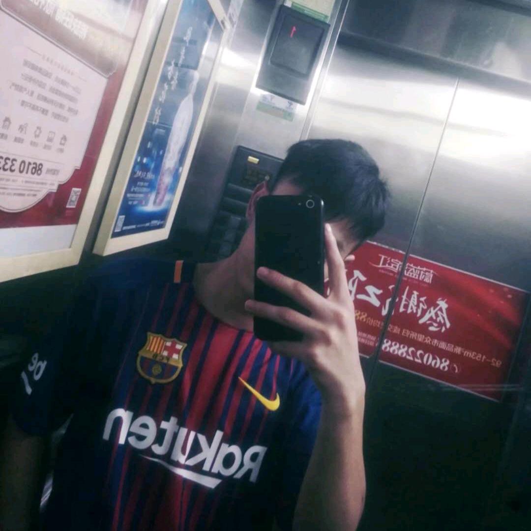 不爱吃香菜 ☭ 🚶‍♂️🎣 🏂
