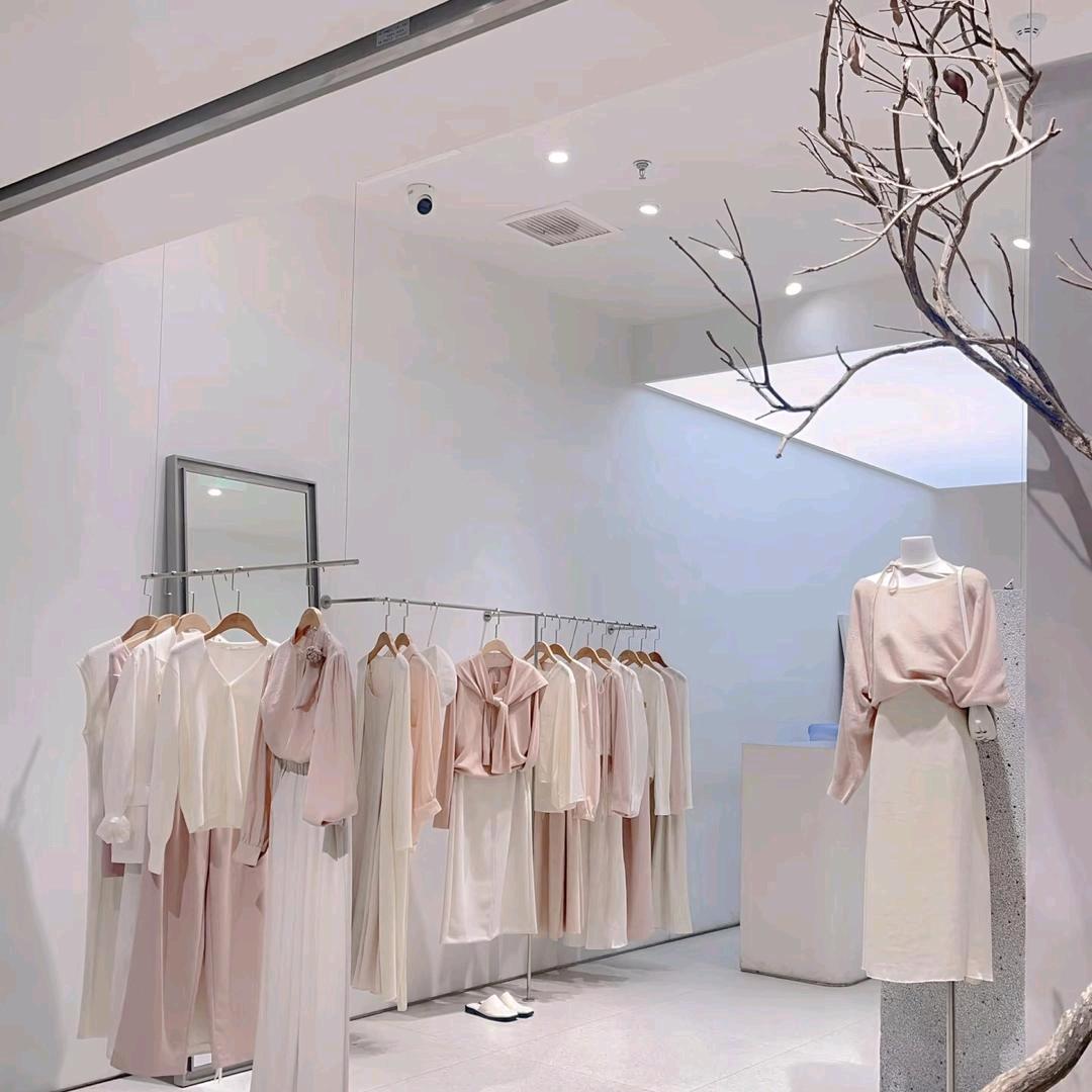 雅美女装工厂