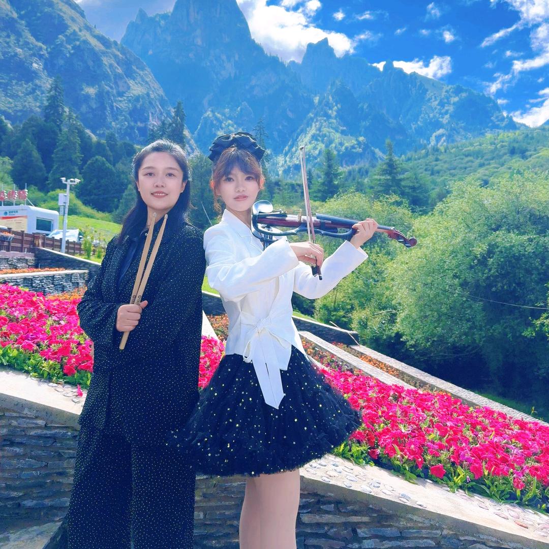 黄莹莹吖刘媛媛