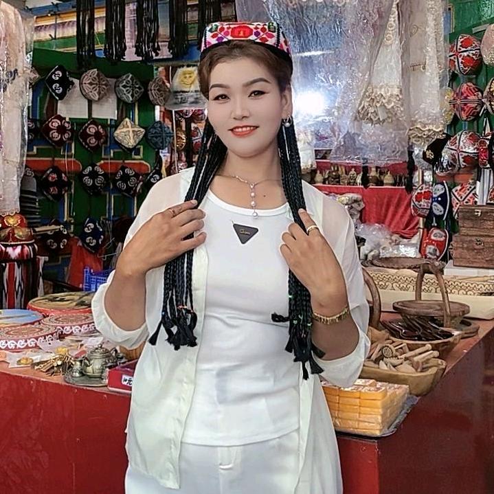 帕提古丽
