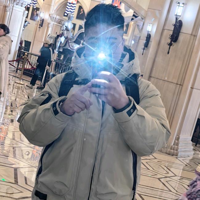 人间一凡人