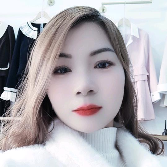步行街洛小凡女装