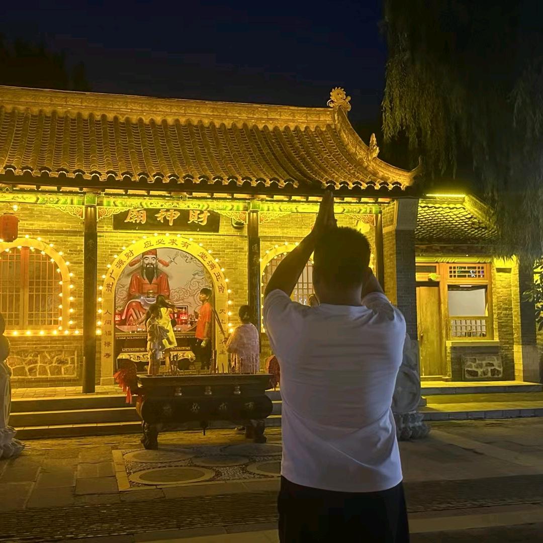 文龙租车（租满送）