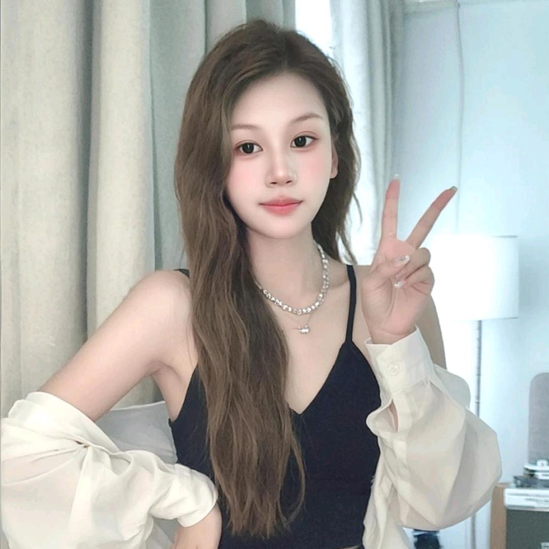 L  娜