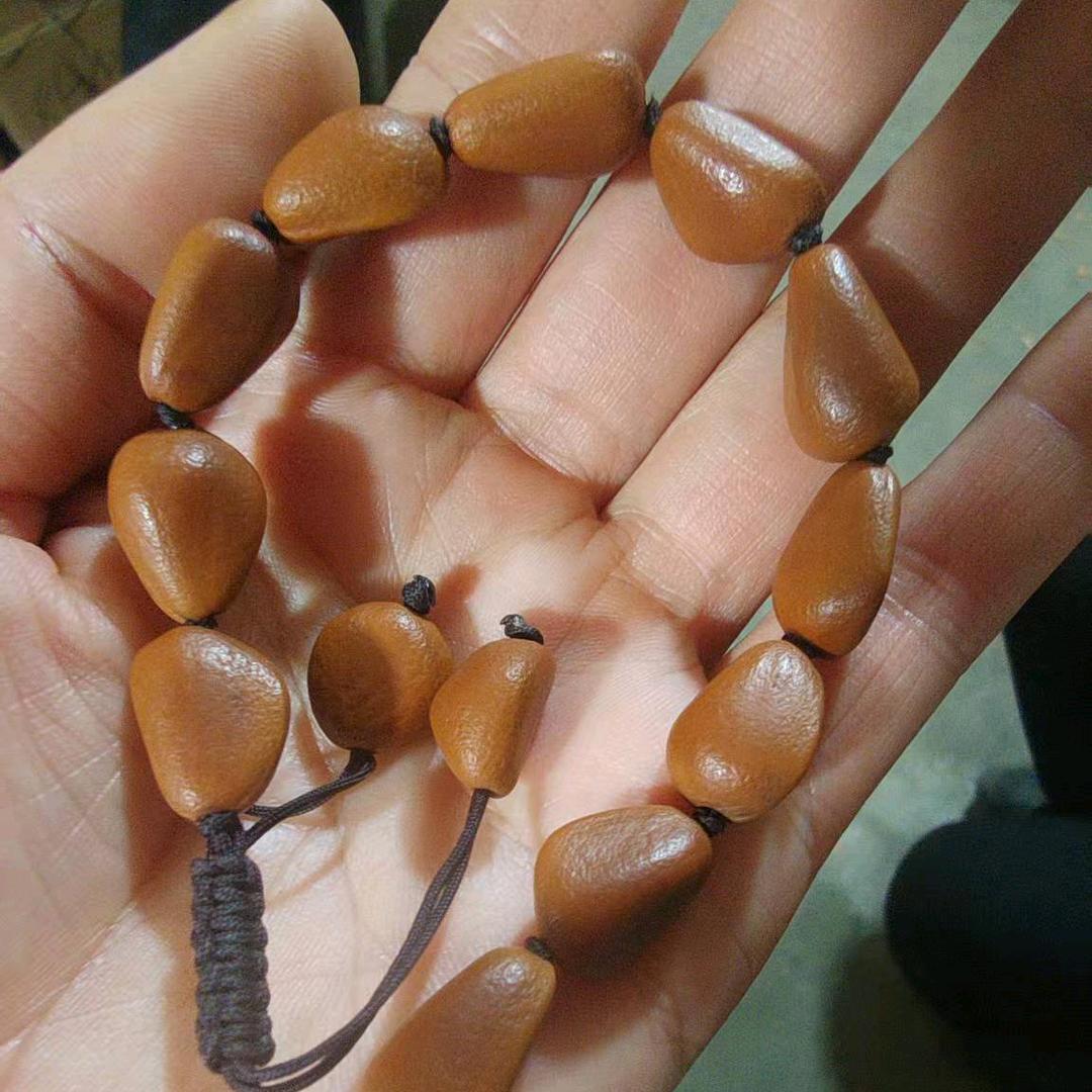 老刘松子手串