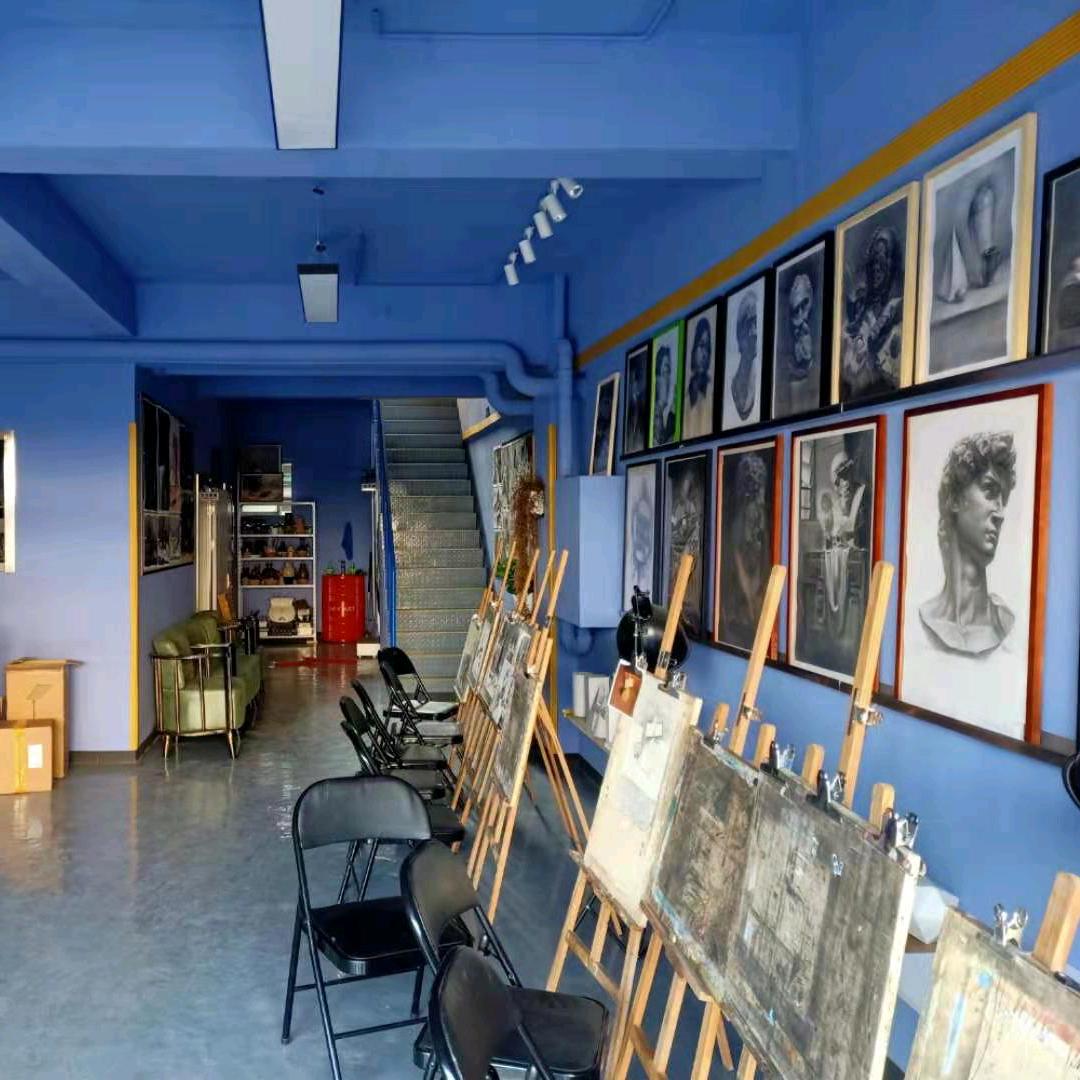 普兰店区铭苑艺术培训学校