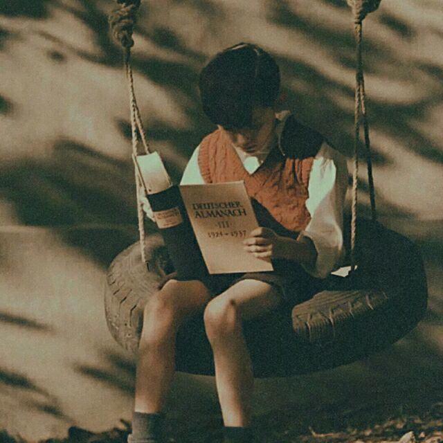 追风赶月莫停留