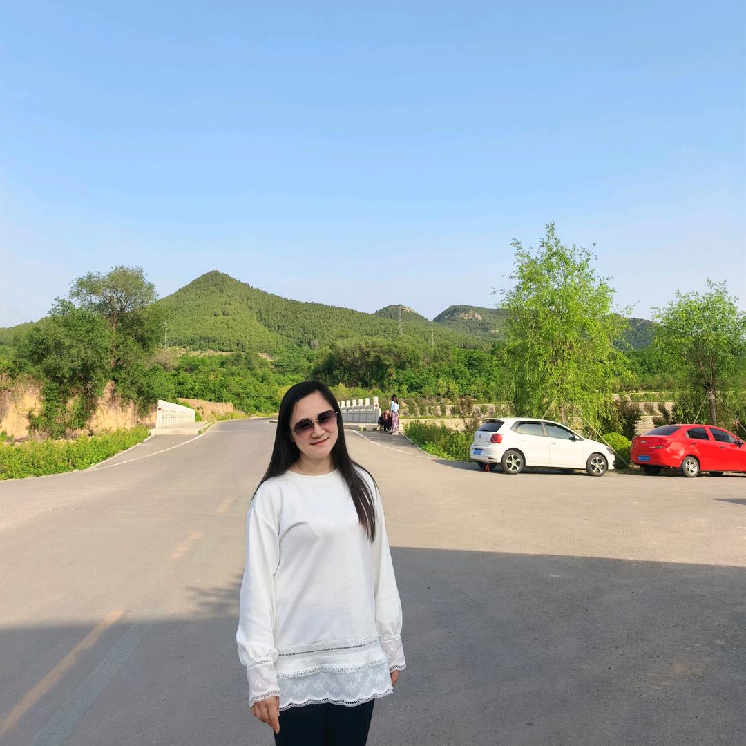 微笑甜甜—幼师小姐姐