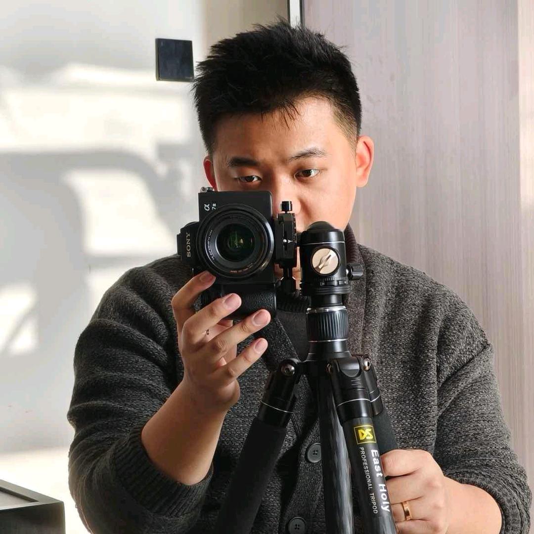 搞餐饮直播的小酷