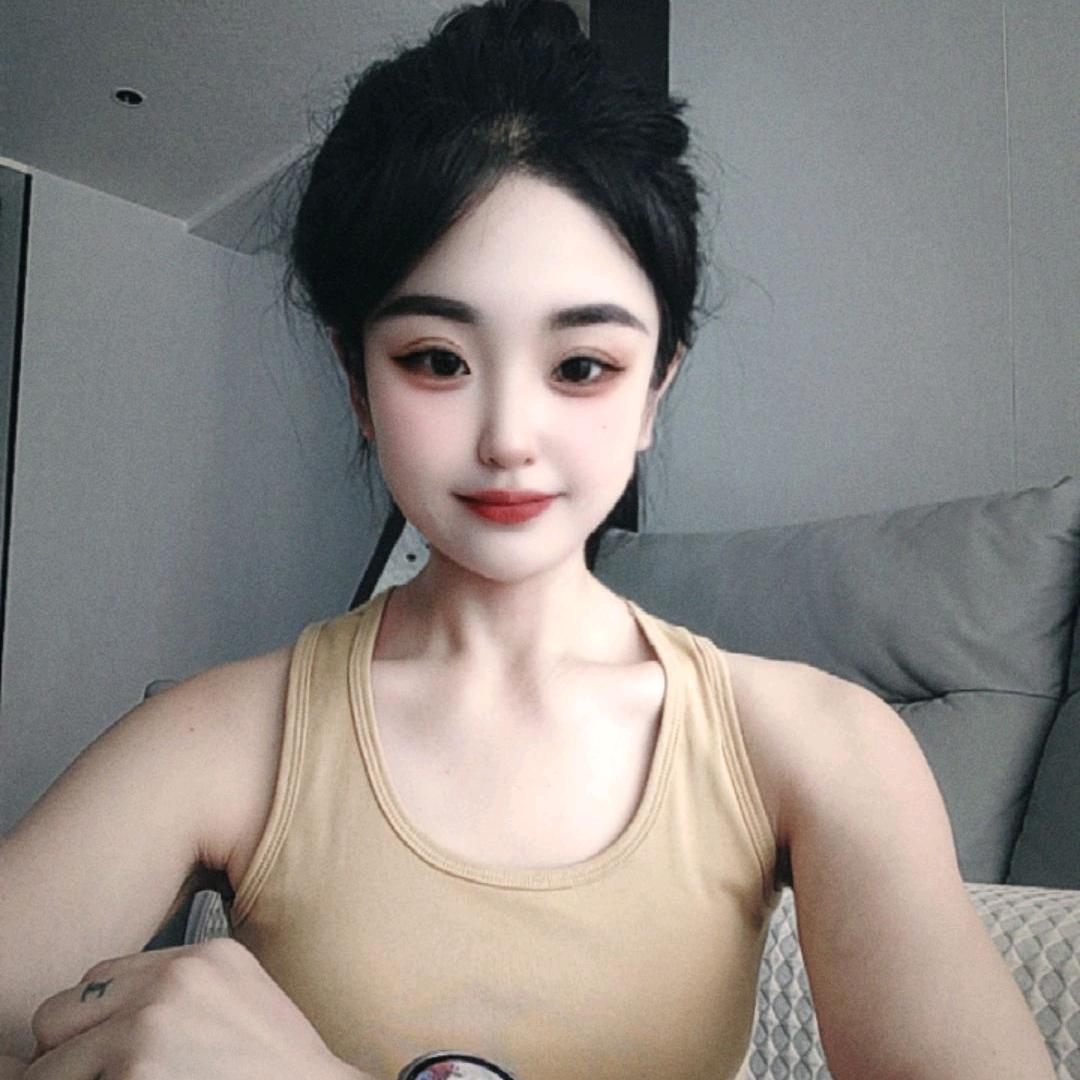 つ゛无名小姐姐