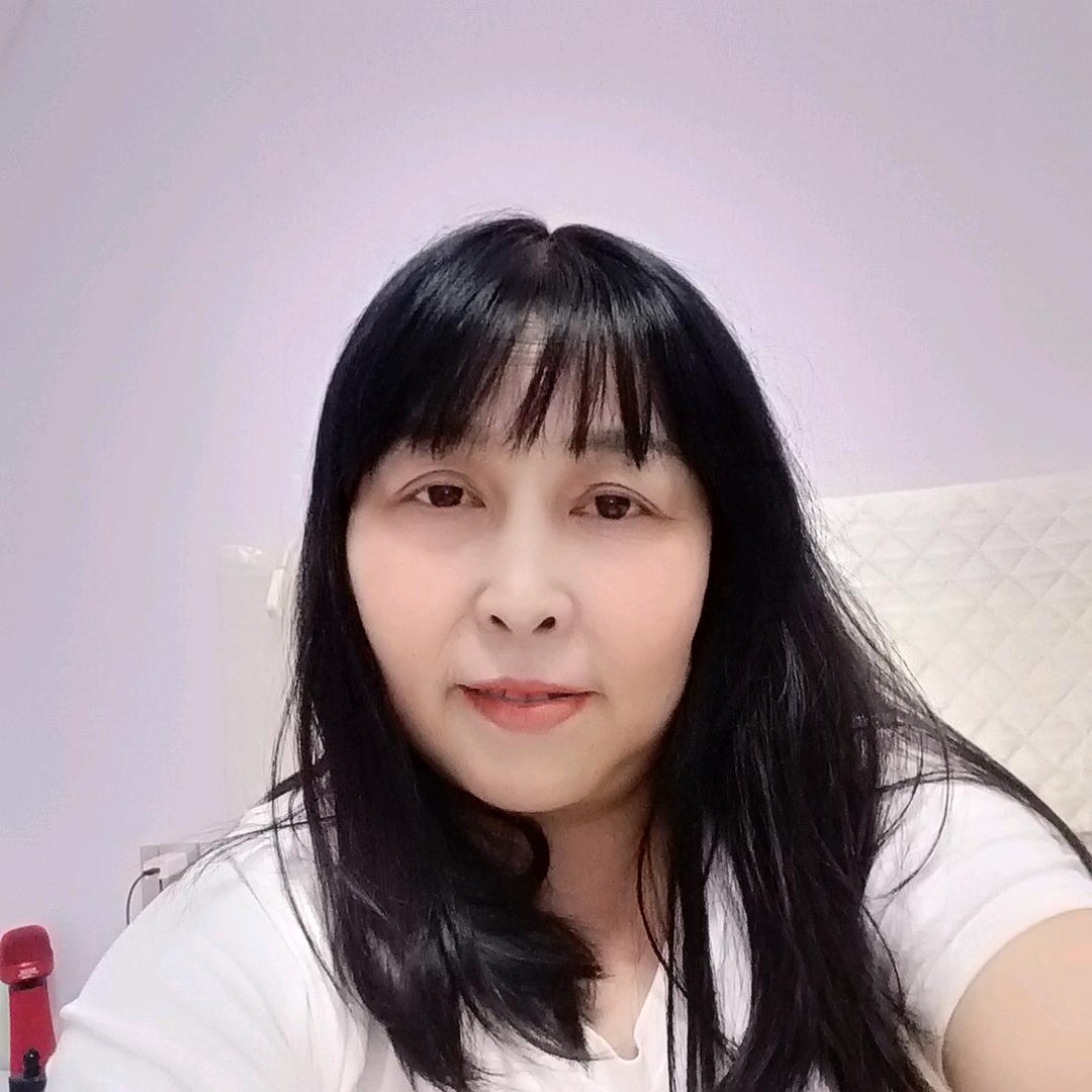 薛姐直播间来唱歌聊天。欢迎大家进来。
