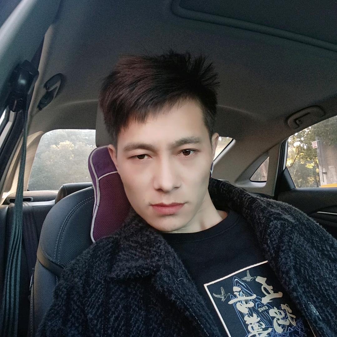 小龙龙