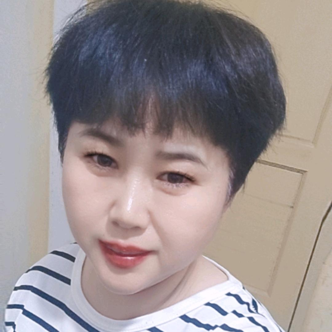 踏雪寻梅