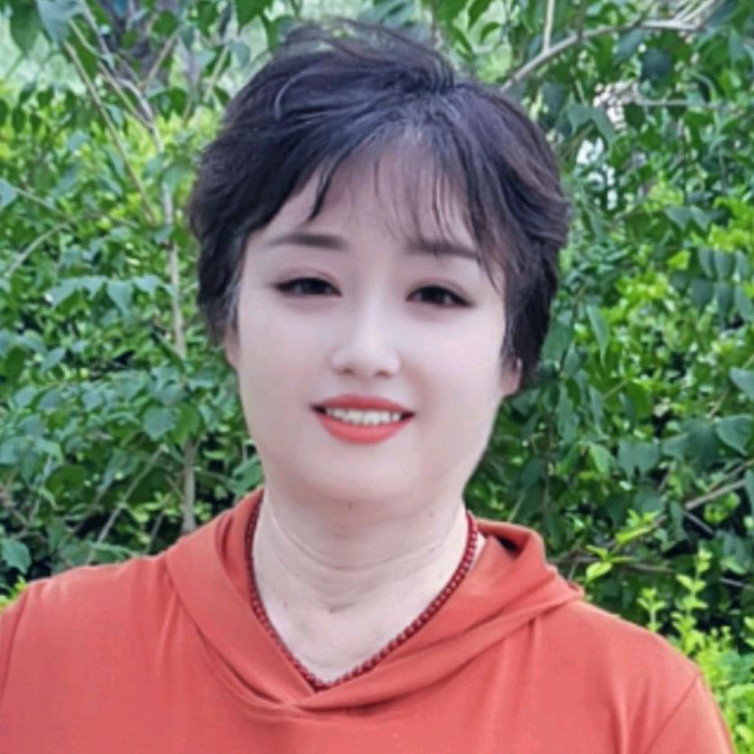 我是咪咪，丽琴