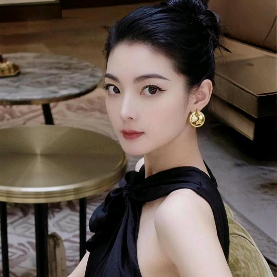 再见只是陌生人