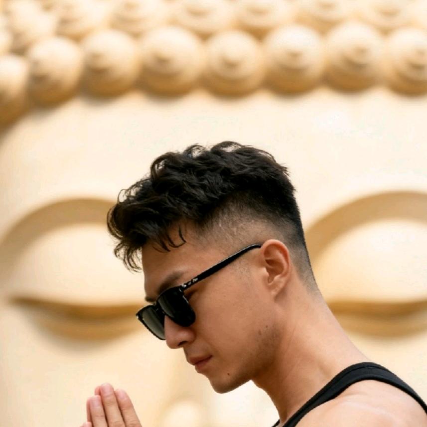 口口飞（抖音运营）