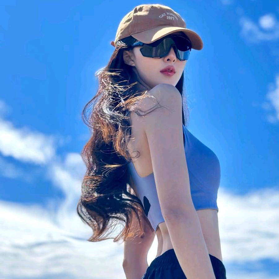 ℳ̶̶一个人♡̶҉风景ℳ