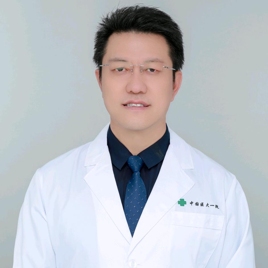 眼科医生刘岩