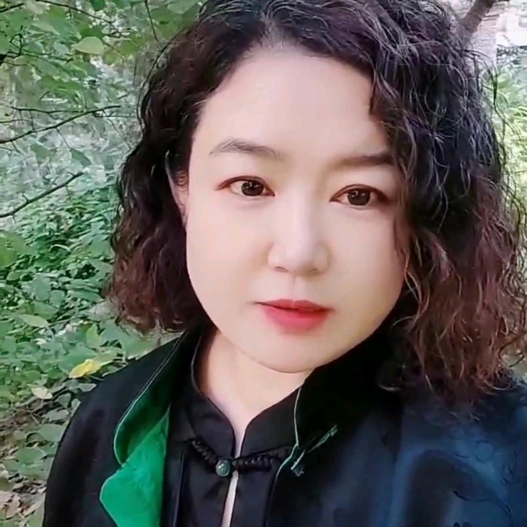 阿莲