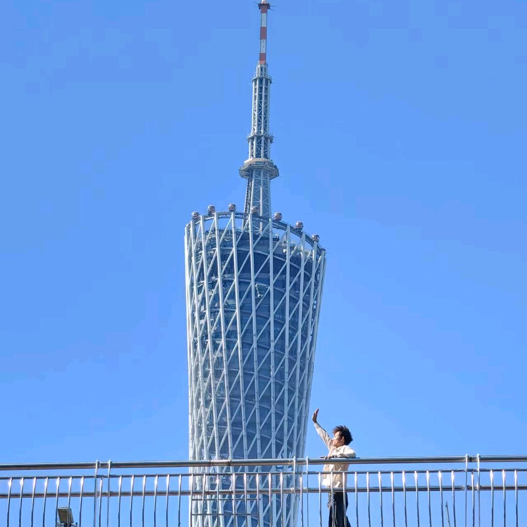 龐少貴