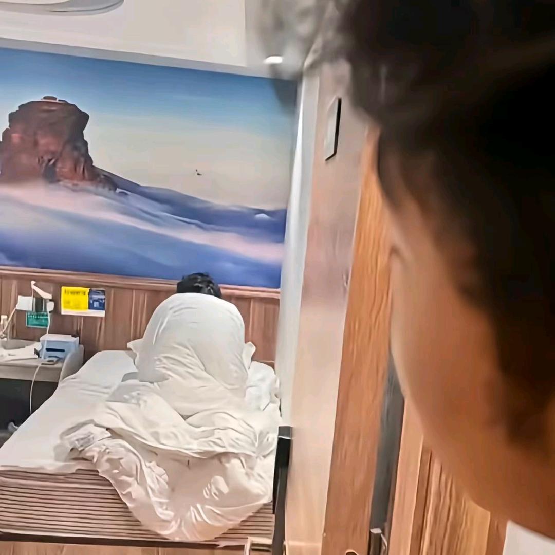纪凌尘尘