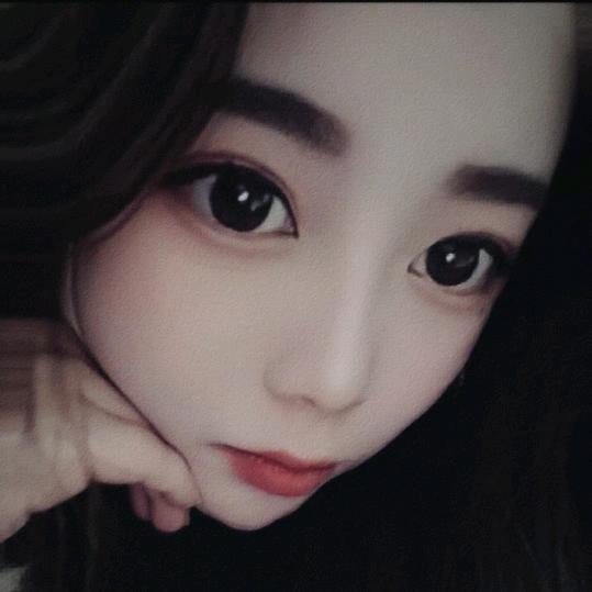 ｛⫍ ⃢👁=👁⃢ ⫎｝