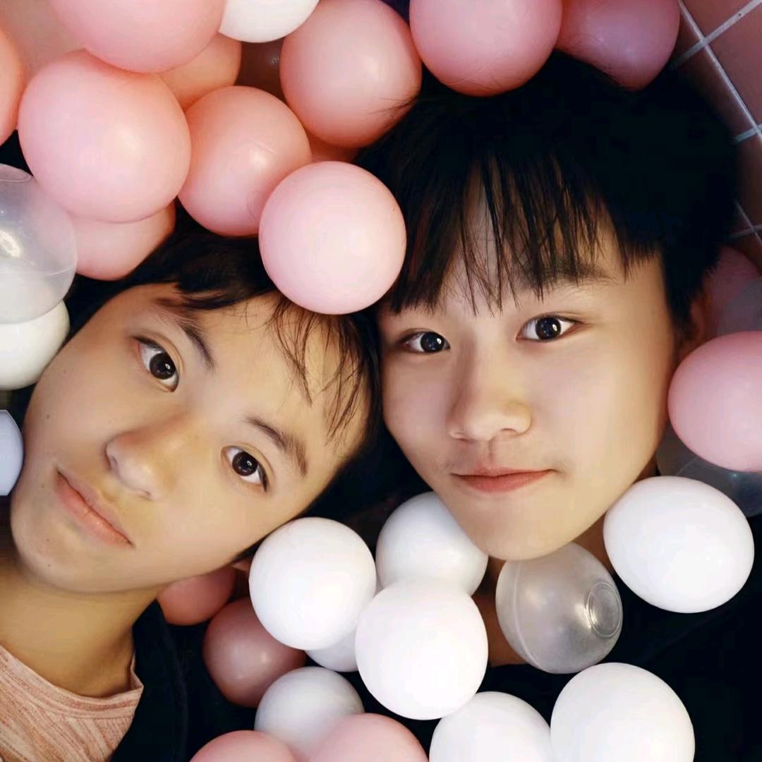 🌺曾岑到永远👦👧🌺