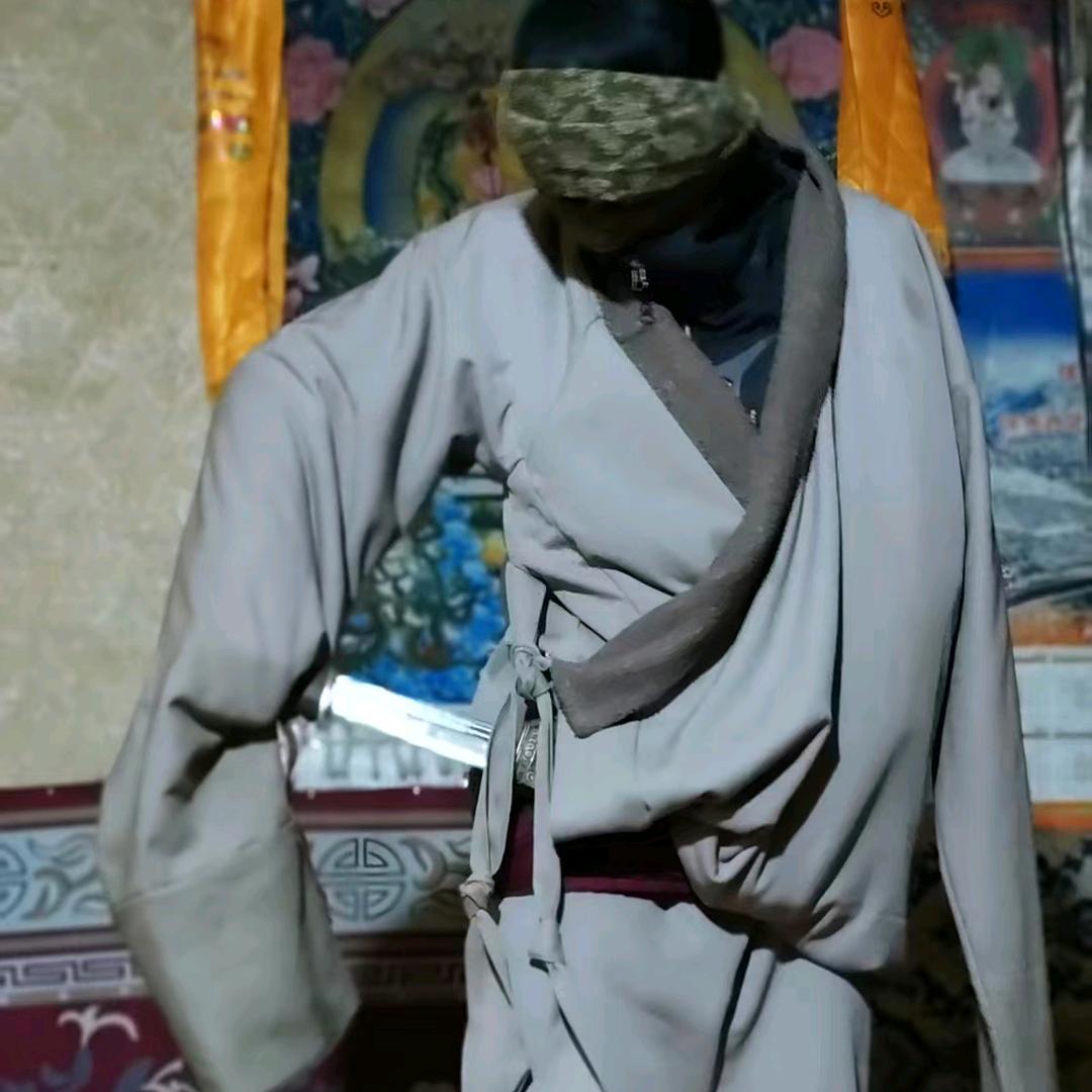 དགྲ་☠་ལྷུ་རི་སྐྱང🗡