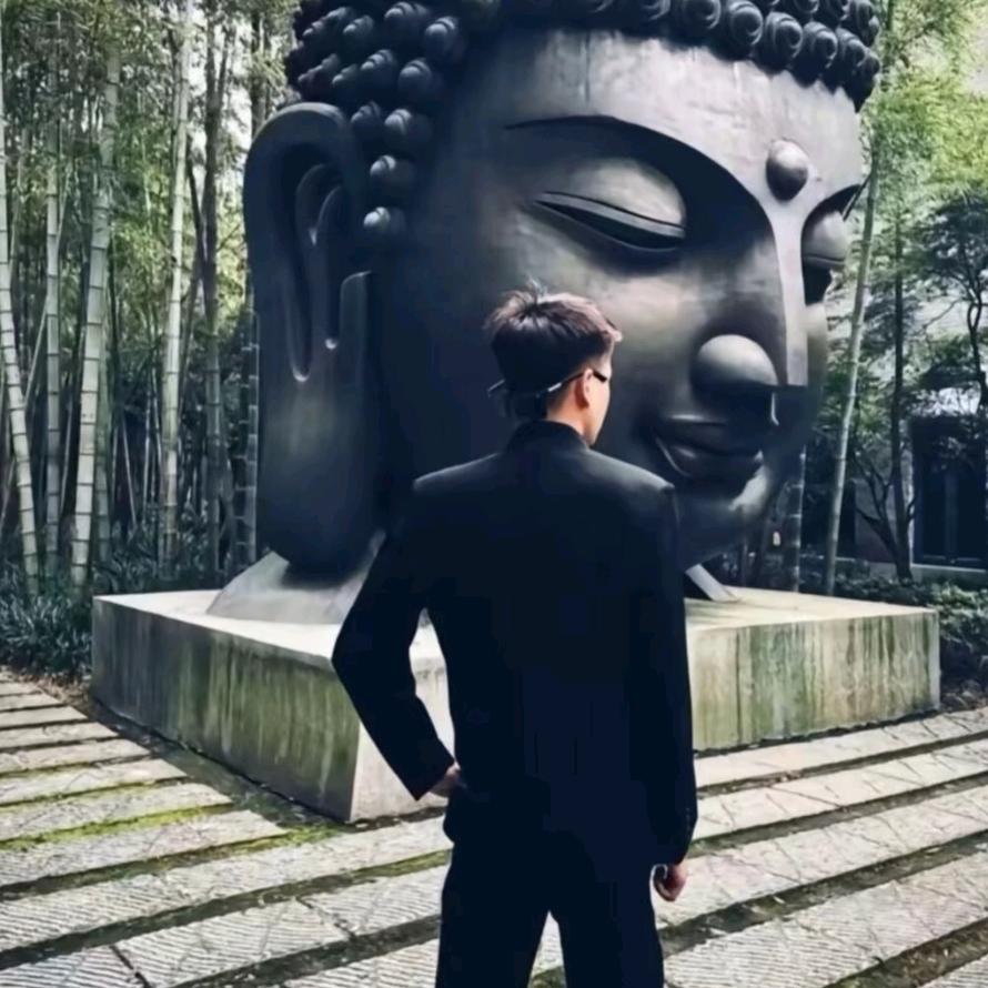 ༺ིོ༽ྱ小包哥